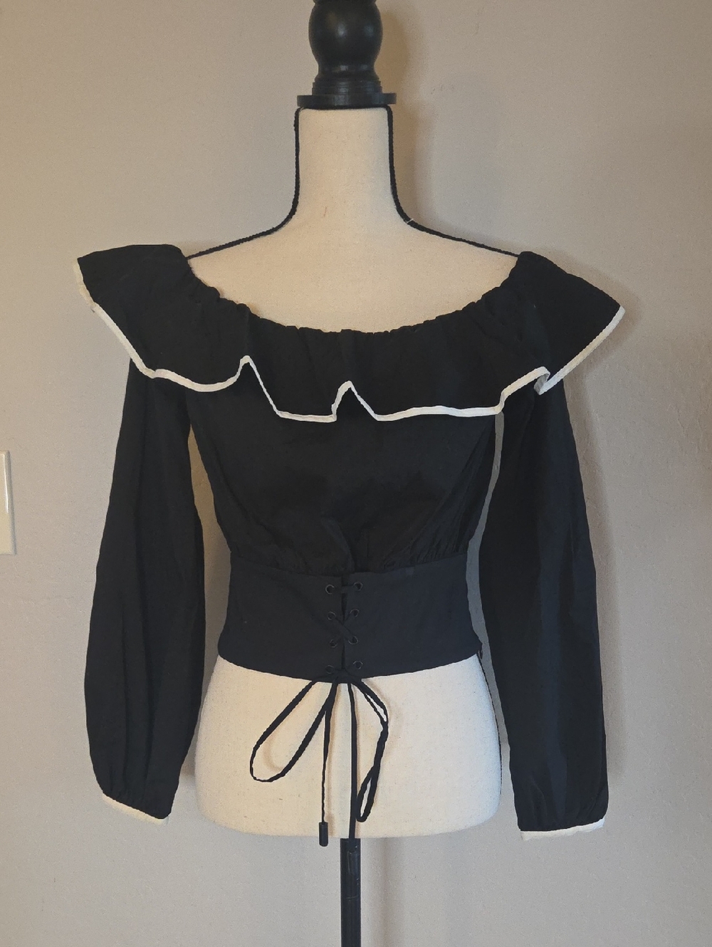 Lovers + Friends Black Off-Shoulder Ruffle Top With Lace-Up Waist Size Med NWOT